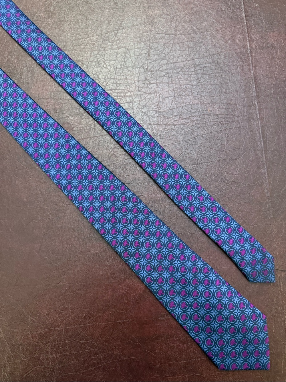 Marvel Thor Silk Geometric Pattern Men's Tie Blue & Pink